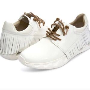New VANELI ALVINA FRINGE SNEAKERS